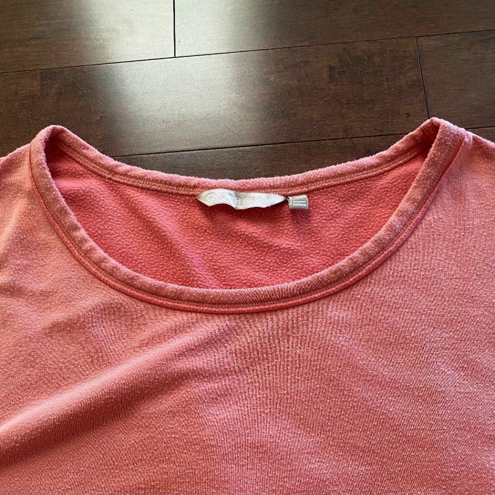 Athleta tee - Picture 3 of 3